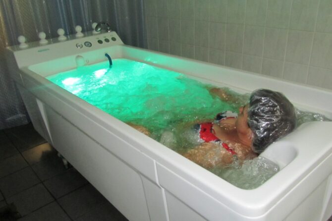 Новая гидромассажная ванна в санатории Советск